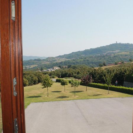 Villa Carla Castino Екстериор снимка