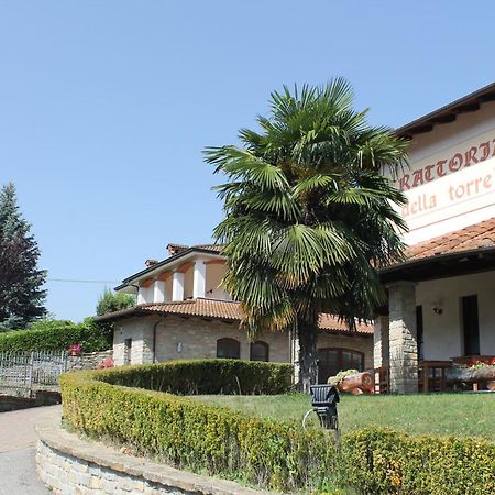 Villa Carla Castino Екстериор снимка