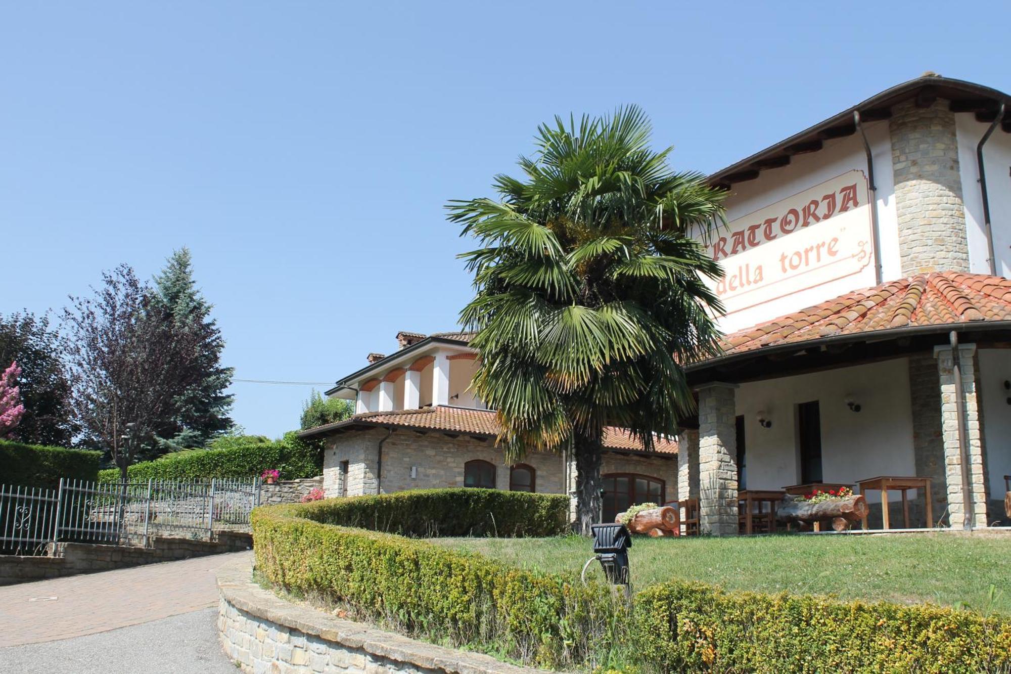Villa Carla Castino Екстериор снимка